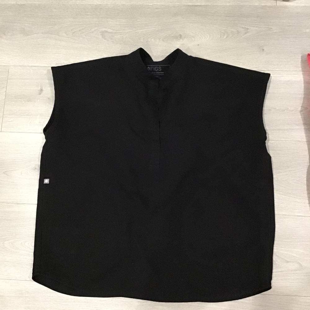 Rafaela FIGS Black Medium toP